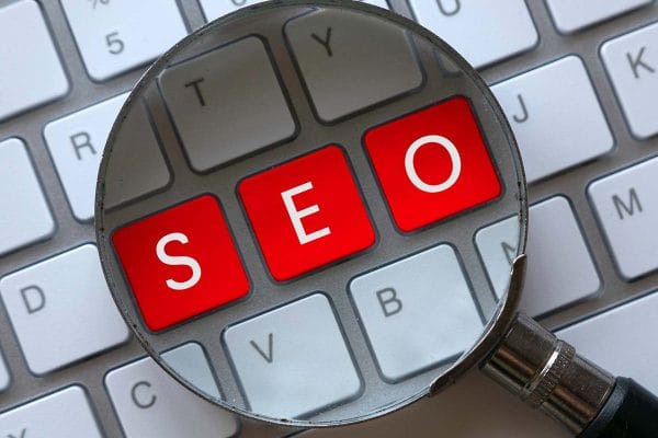 SEO optimizacija za boljše rangiranje v iskalnikih in povečanje prometa – Digitalna agencija Rapido
